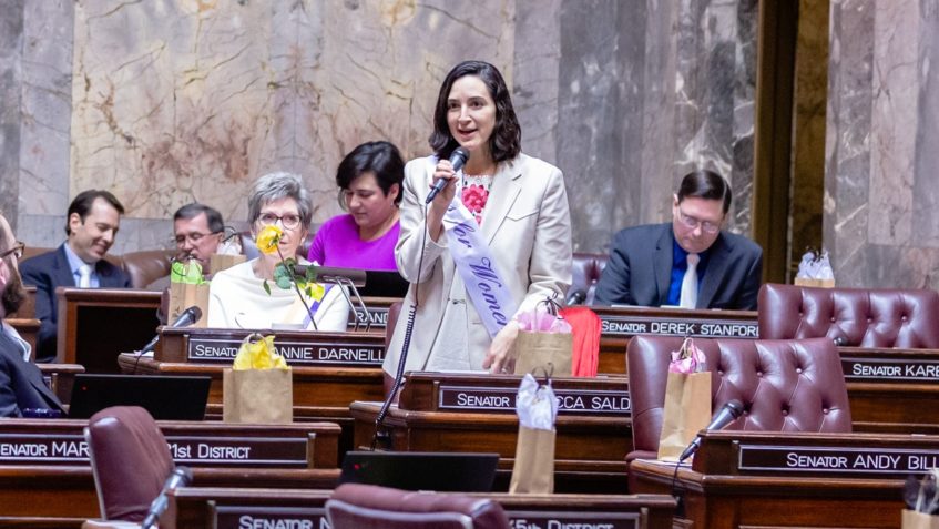 Sen. Saldaña speaks on the Senate floor.