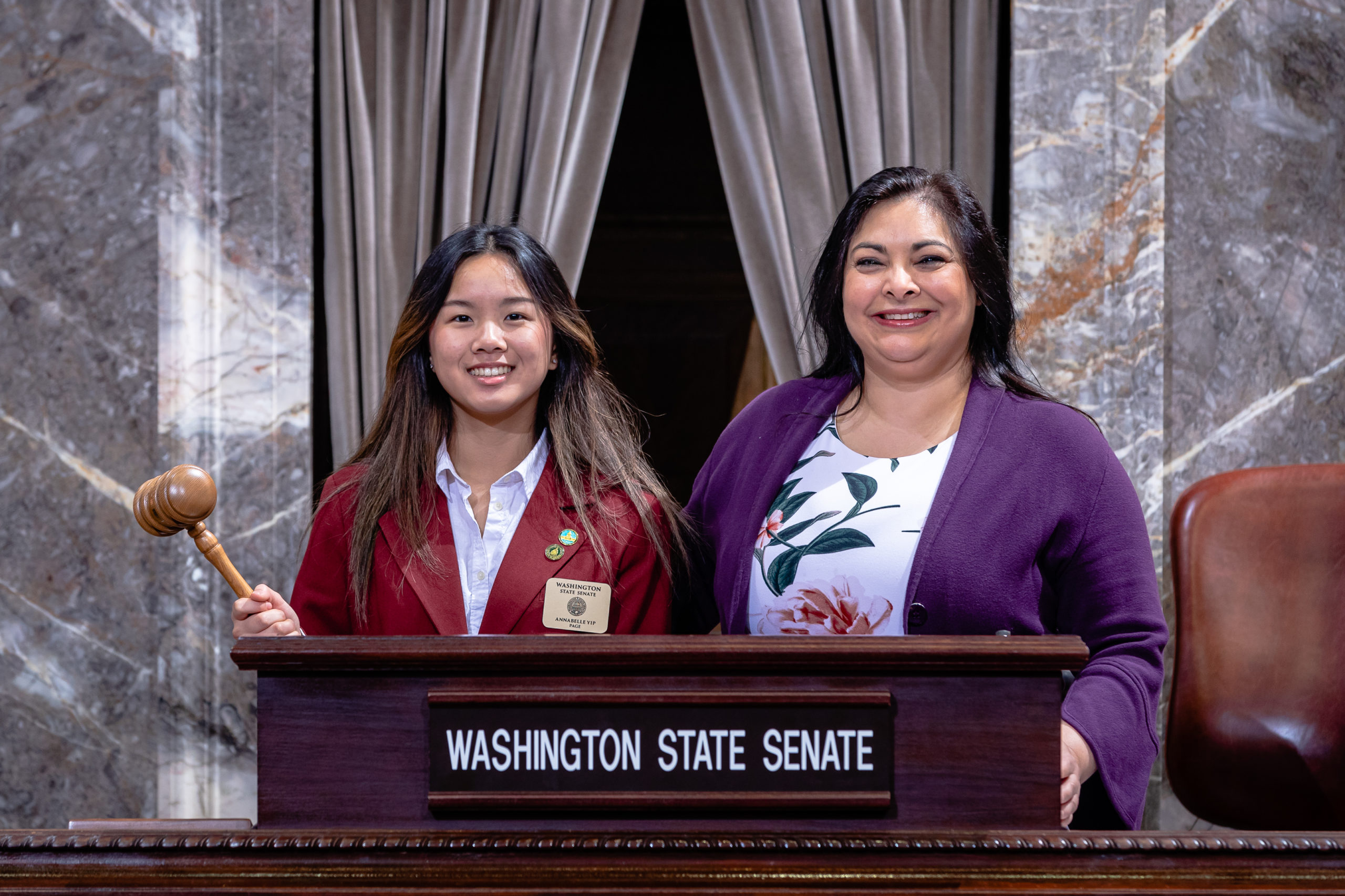 Annabelle Yip serves as page in the Washington State Senate Sen