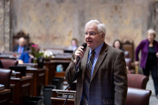 Sen. Sam Hunt announces his retirement after nearly 24 years in the Legislature