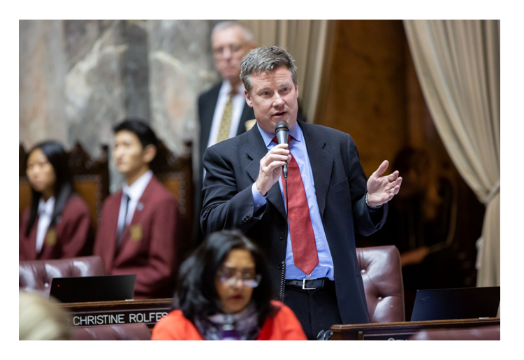 Senate passes Mullet bill expanding access to school counselors