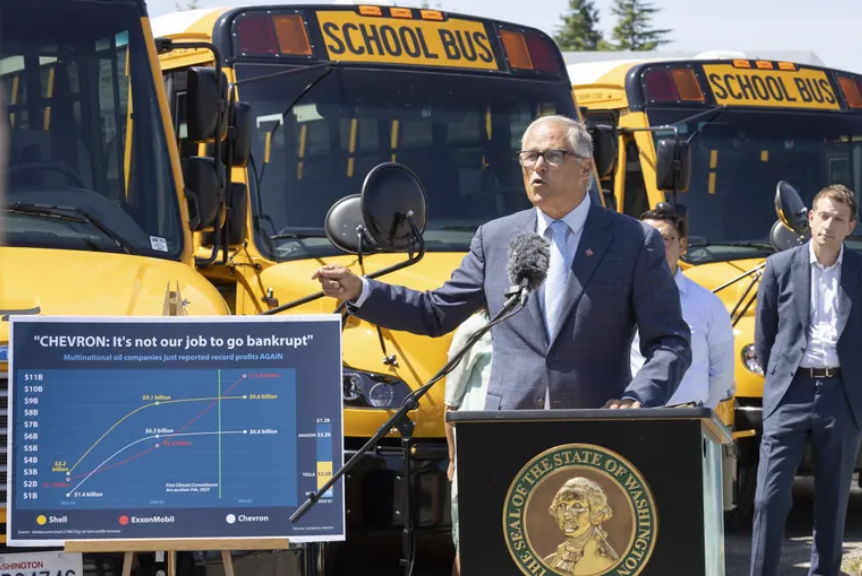 Inslee, lawmakers turn up heat on oil companies as WA gas prices top nation