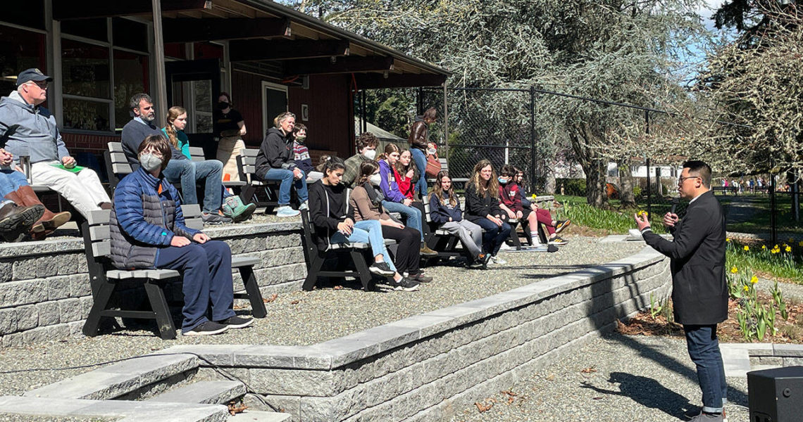 Vashon-Maury Island Beachcomber: Senator Joe Nguyen Visits His Young Constituents