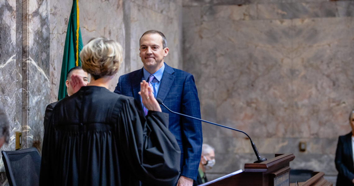 Riccelli officially sworn in as Senator to represent Spokane’s 3rd district