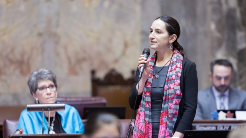 Sen. Saldaña speaks on the Senate floor