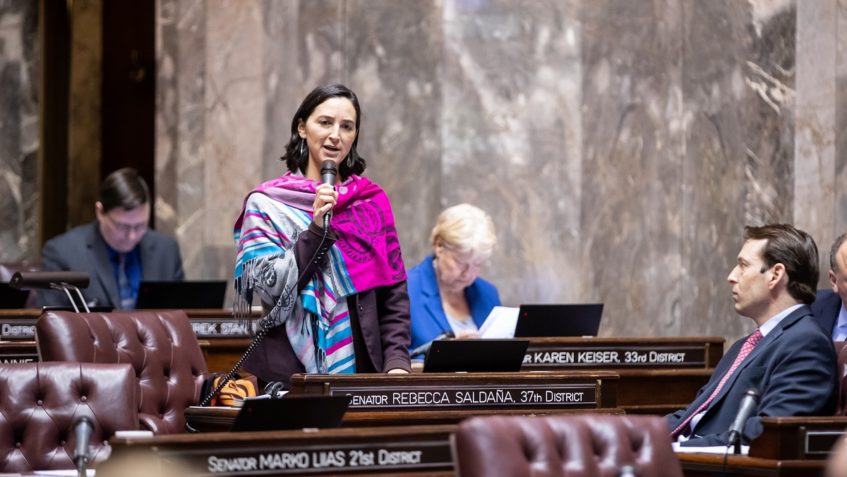 Sen. Saldaña speaking on the Senate floor.