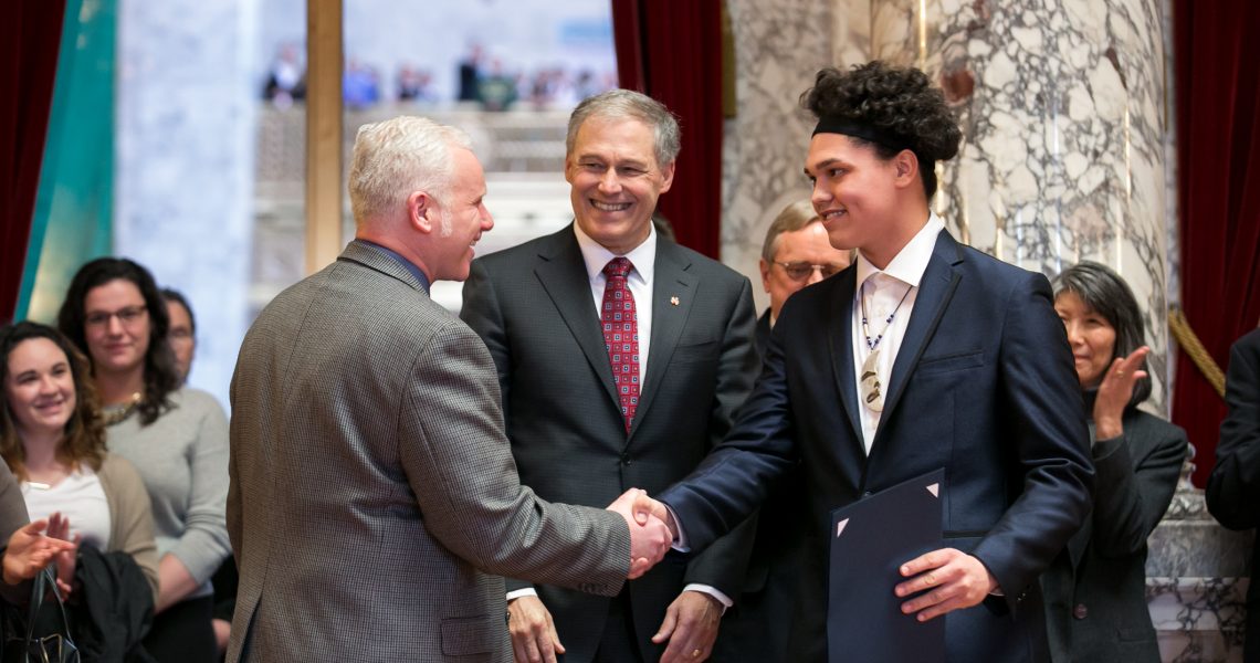 Lawmakers, Inslee honor Red Devils’ athleticism, academics