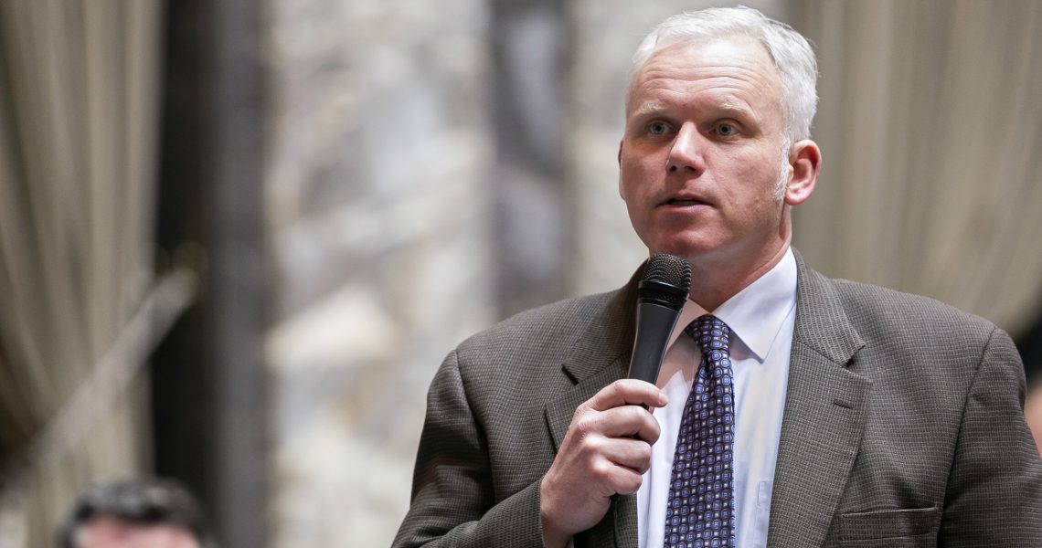 Senate passes Van De Wege bill to create jobs, stabilize rural health care